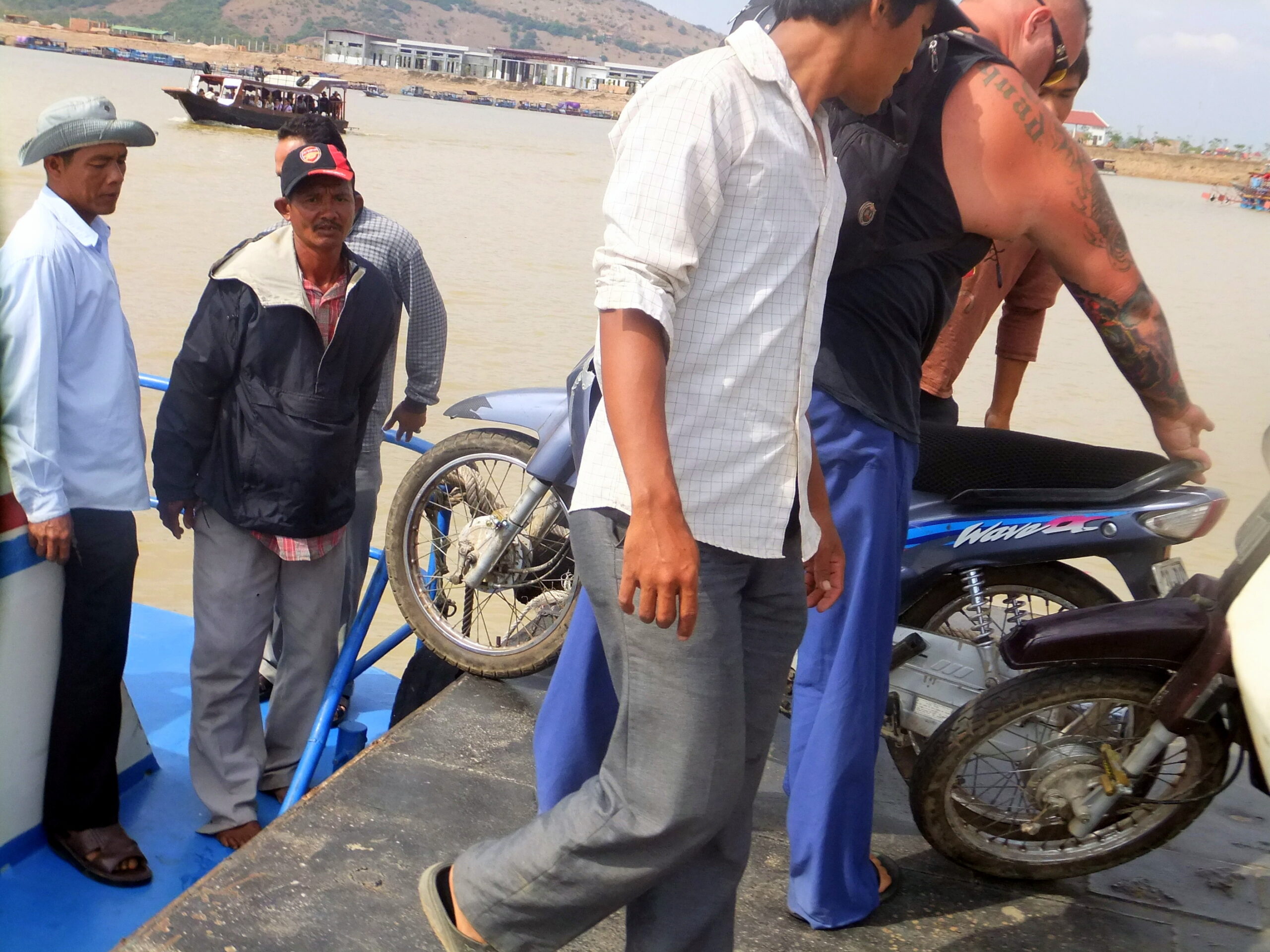 How to get from Phnom Penh to Siem Reap